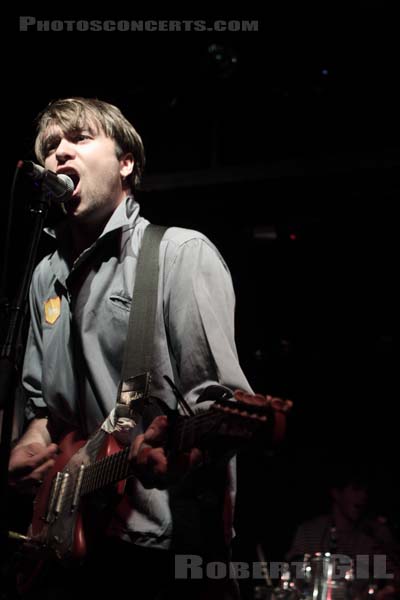 THE VACCINES - 2010-12-17 - PARIS - La Fleche d'Or - Justin Hayward-Young